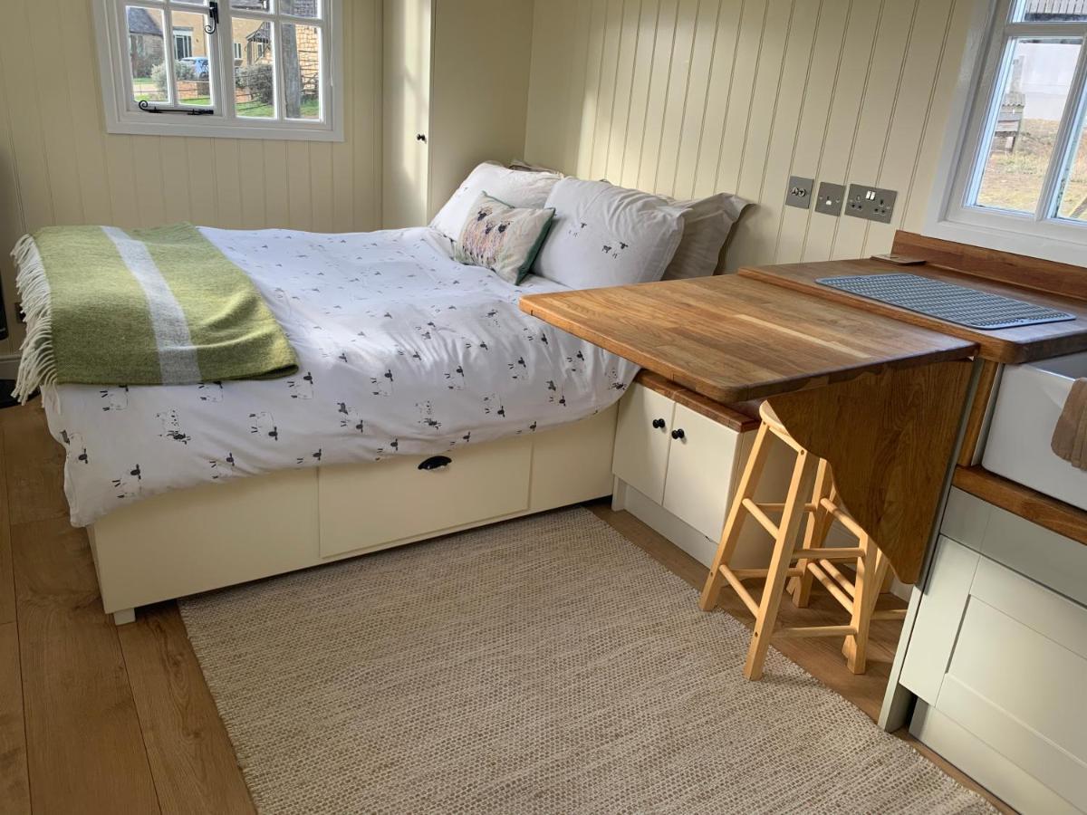 Weatherhead Farm Shepherds Hut Villa Buckingham Eksteriør bilde